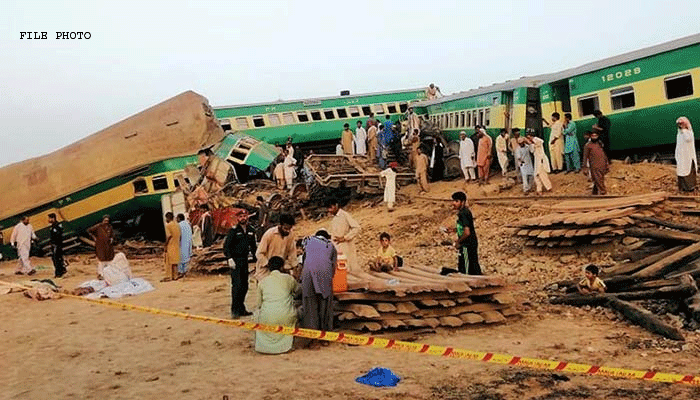 A woman was killed and 40 passengers were injured in an accident on the Karachi Express near Rohri