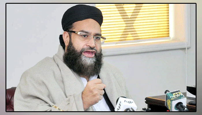 Talking about not getting corona vaccine is madness, Allama Tahir Ashrafi