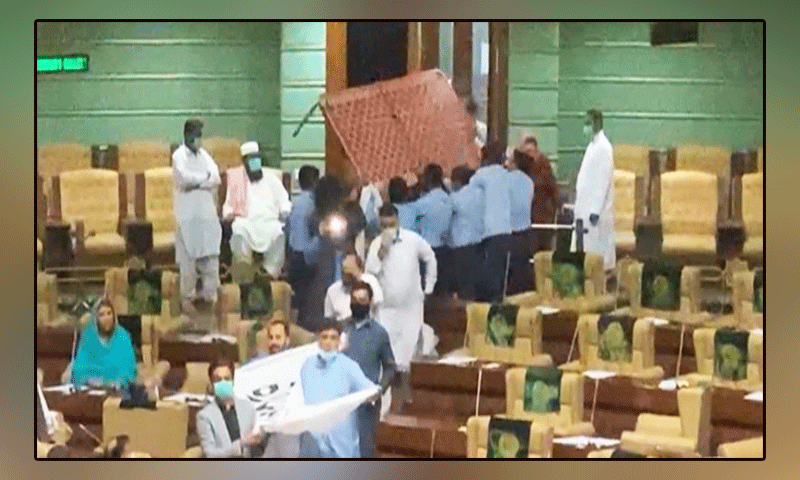 Riots in Sindh Assembly, ban on entry of 8 PTI members in the House