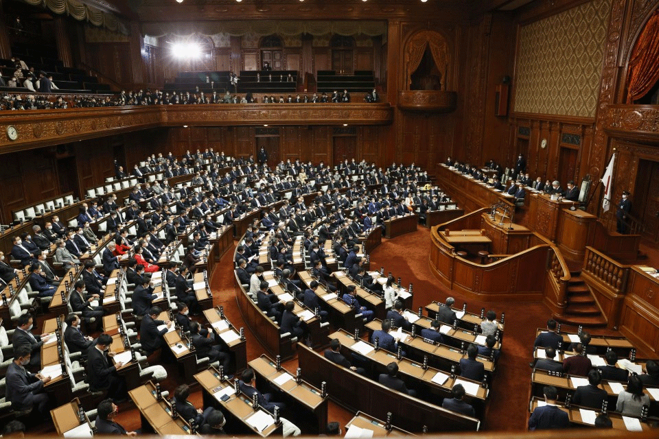 Japan's prime minister announces early elections