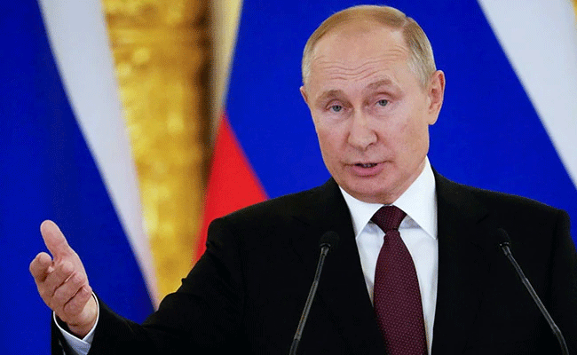 The US is destroying the dollar itself, Russian President Vladimir Putin said